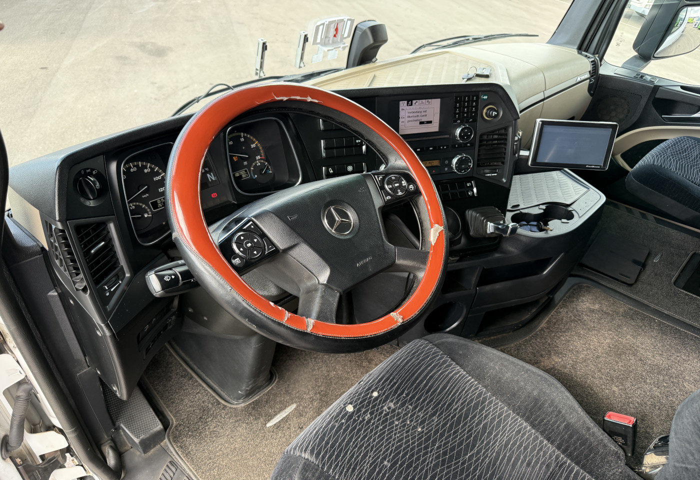 MOTO6625_2987917 vehicle image
