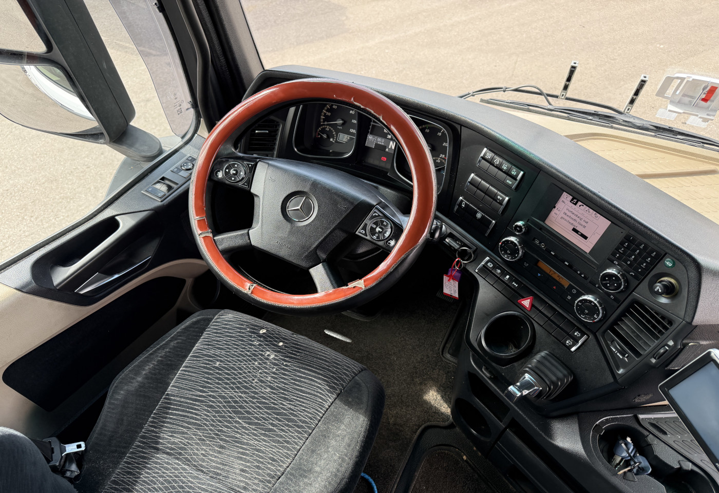 MOTO6625_2987917 vehicle image