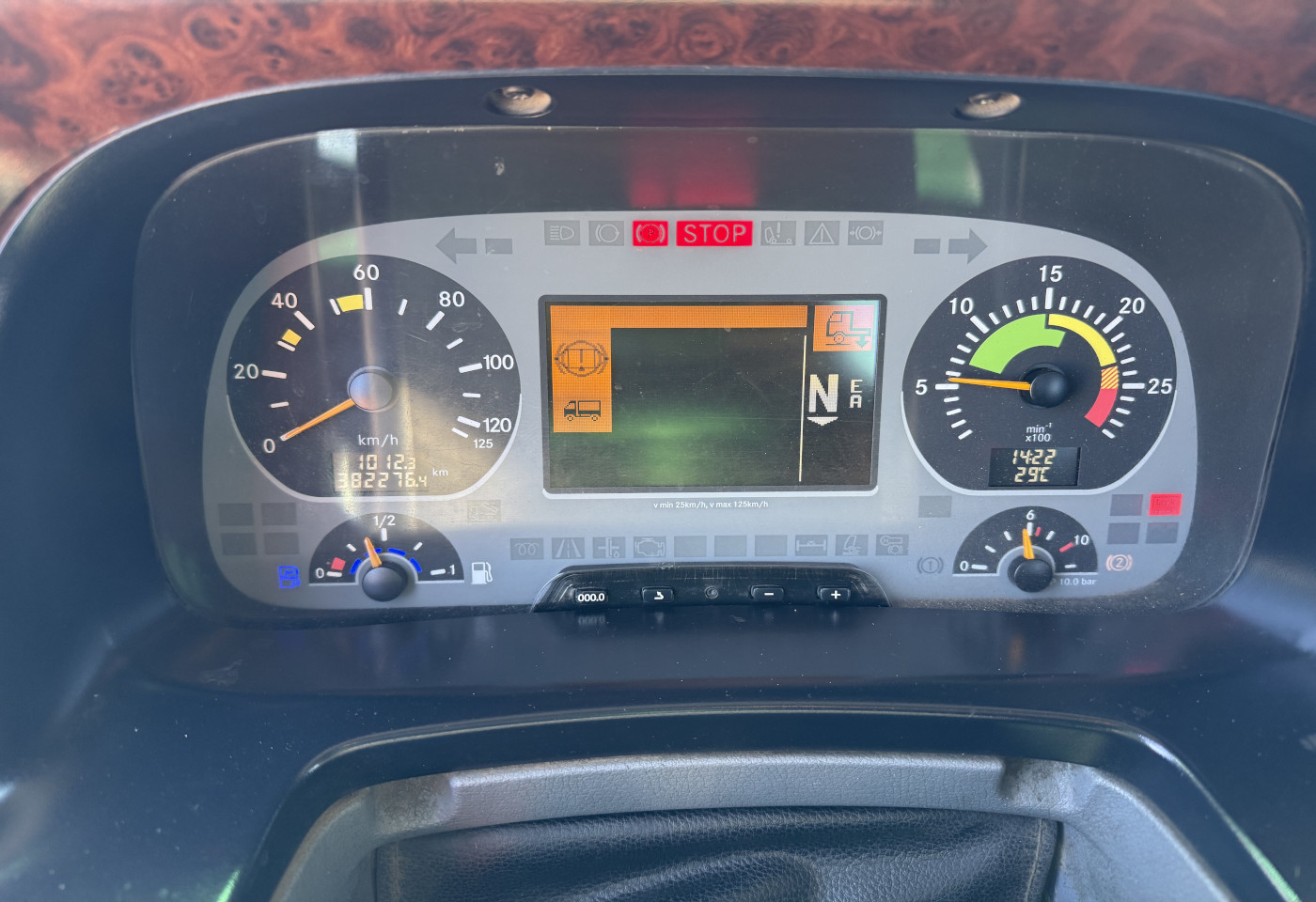 MOTO6625_2988360 vehicle image