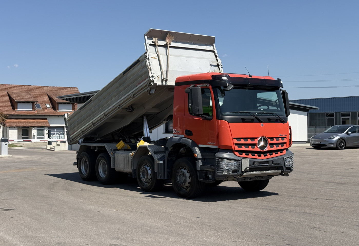 MOTO6625_2989961 vehicle image
