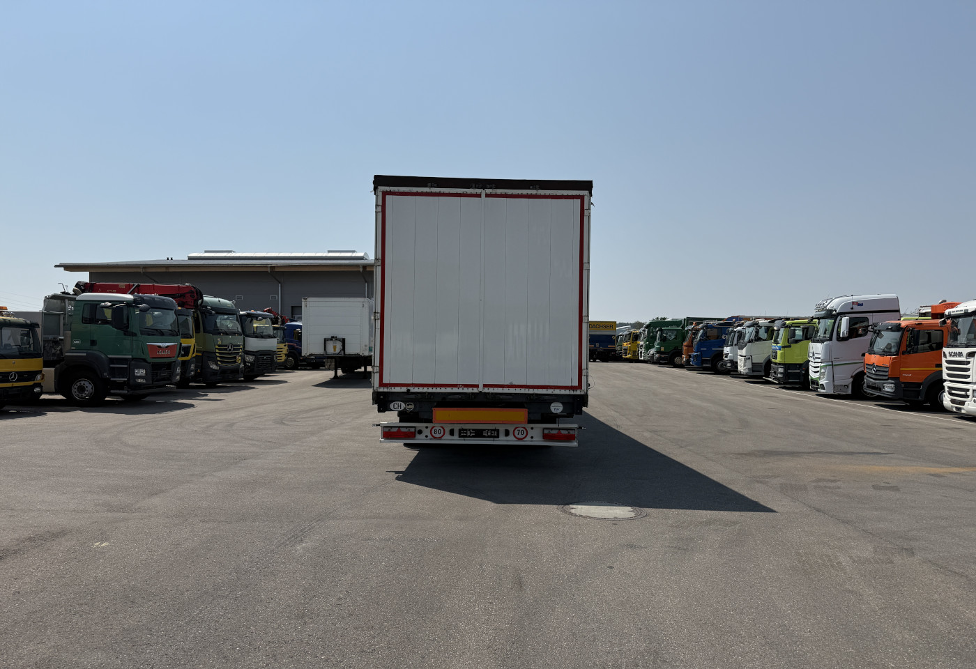 MOTO6625_2994164 vehicle image
