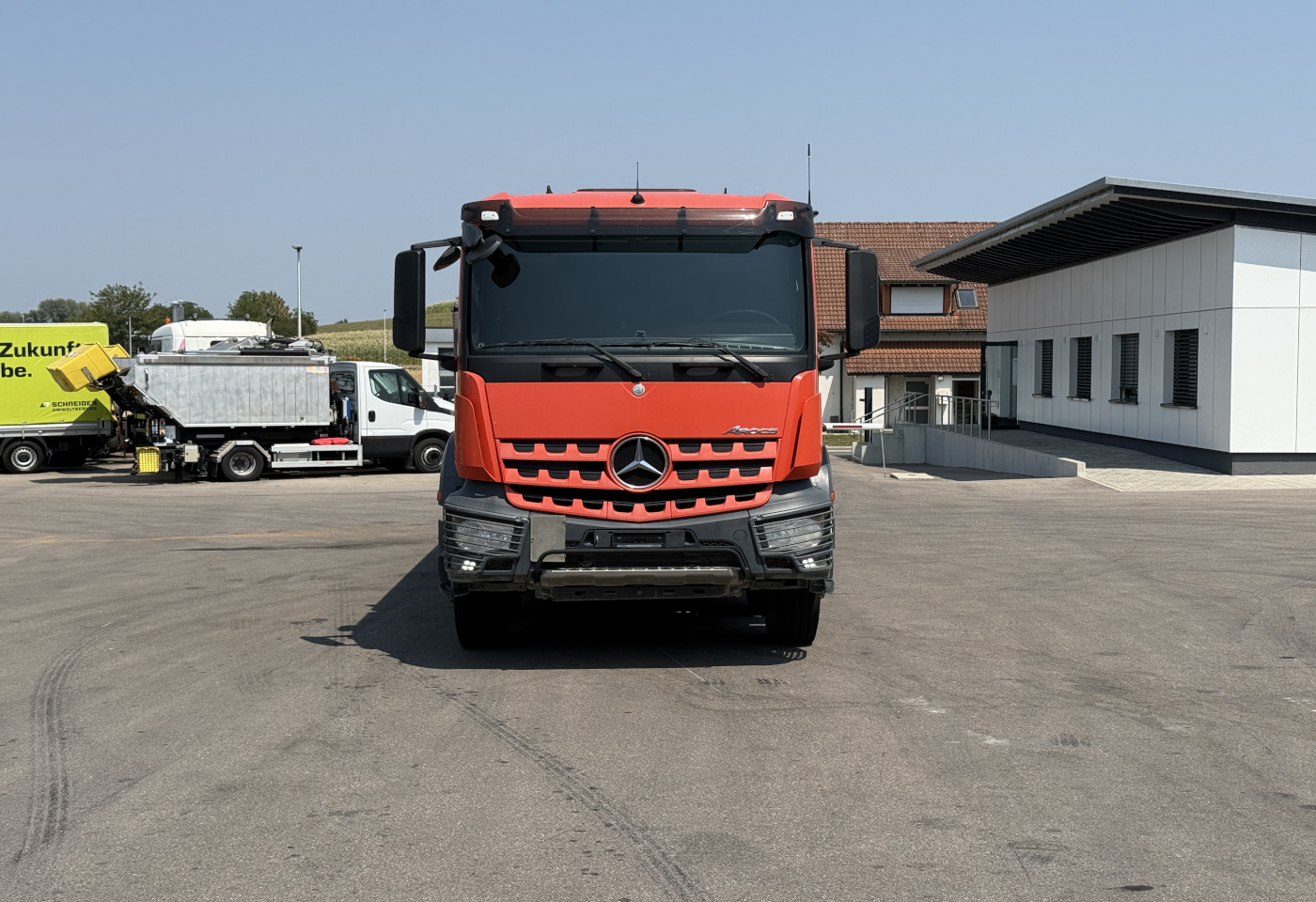 MOTO6625_2992301 vehicle image