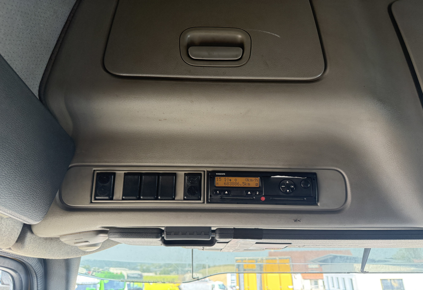 MOTO6625_2994387 vehicle image
