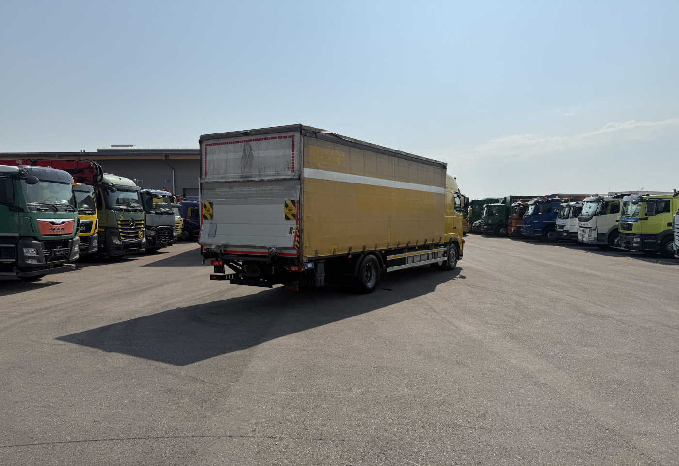 MOTO6625_2994387 vehicle image