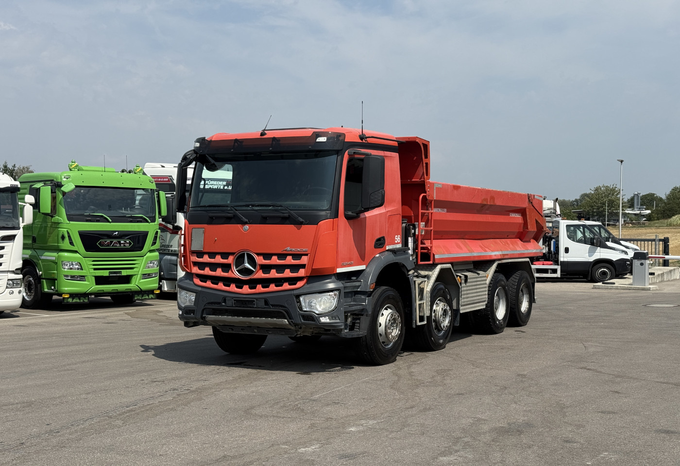 MOTO6625_2992523 vehicle image