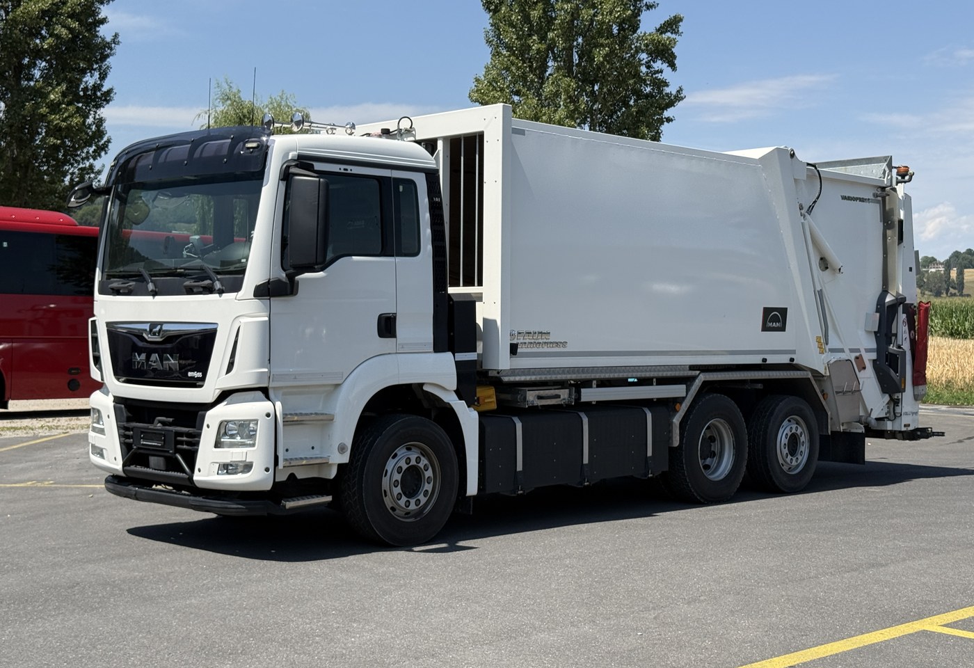 MOTO6625_3005625 vehicle image