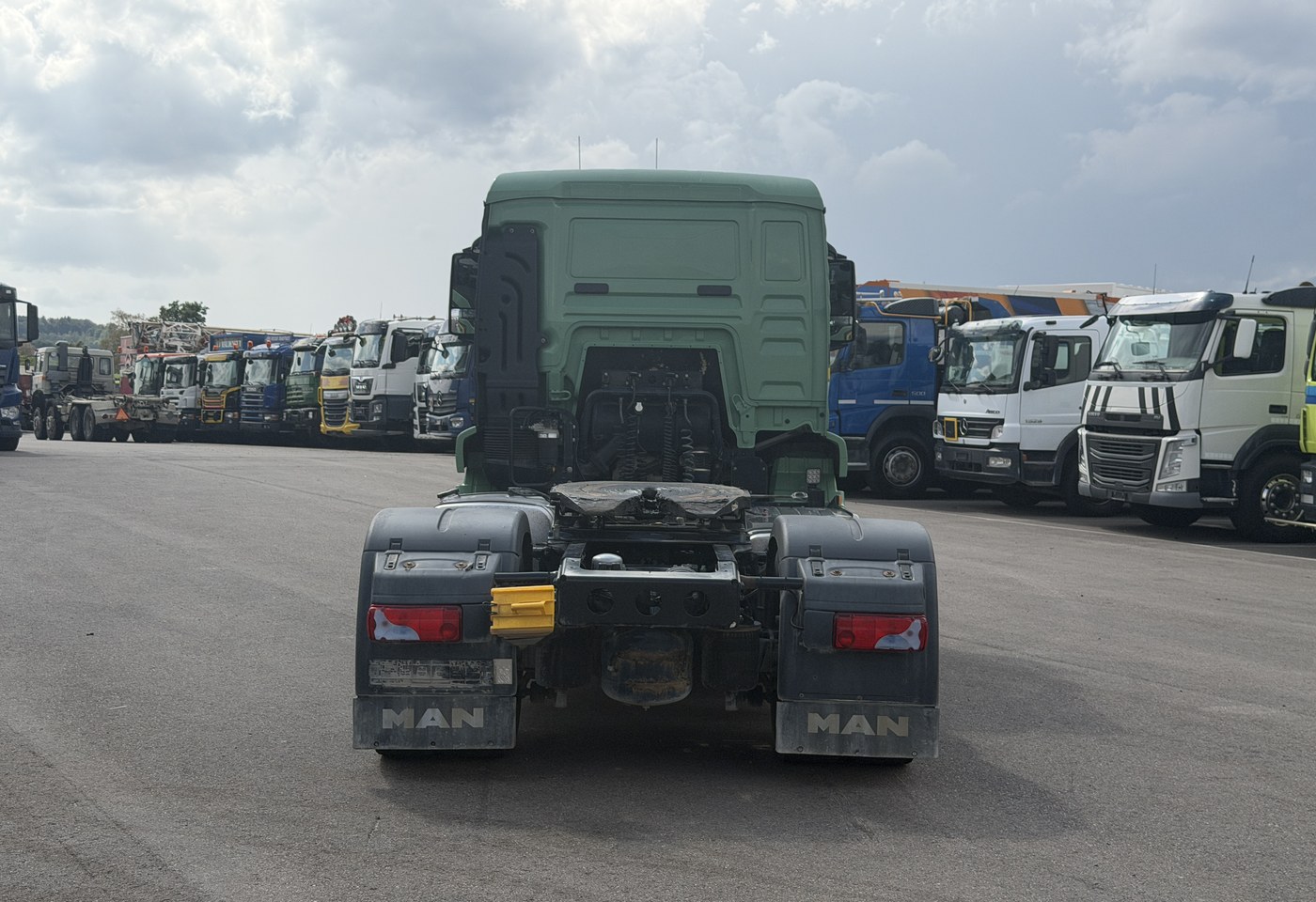 MOTO6625_3013979 vehicle image