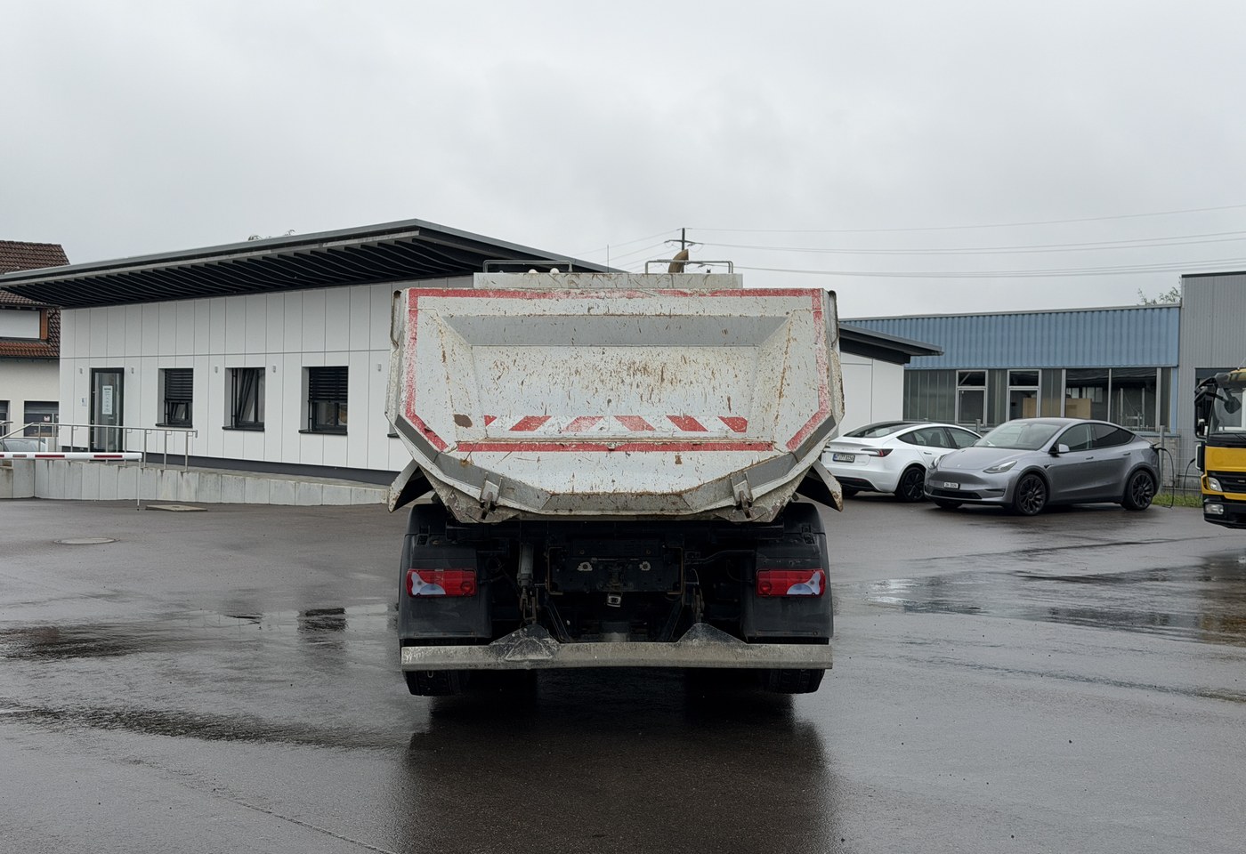 MOTO6625_3022794 vehicle image