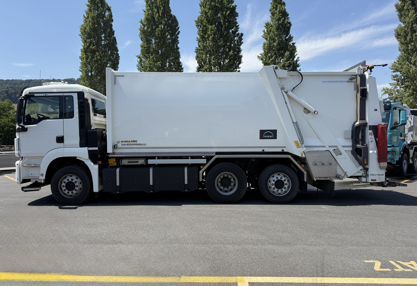 MOTO6625_3005625 vehicle image