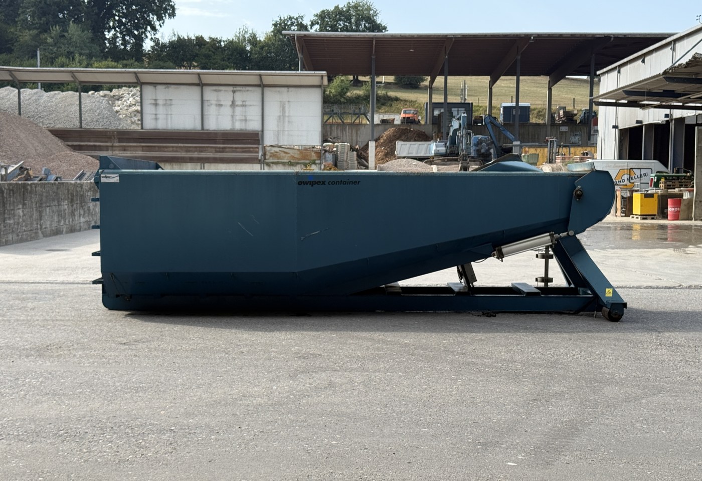 MOTO6625_3007413 vehicle image
