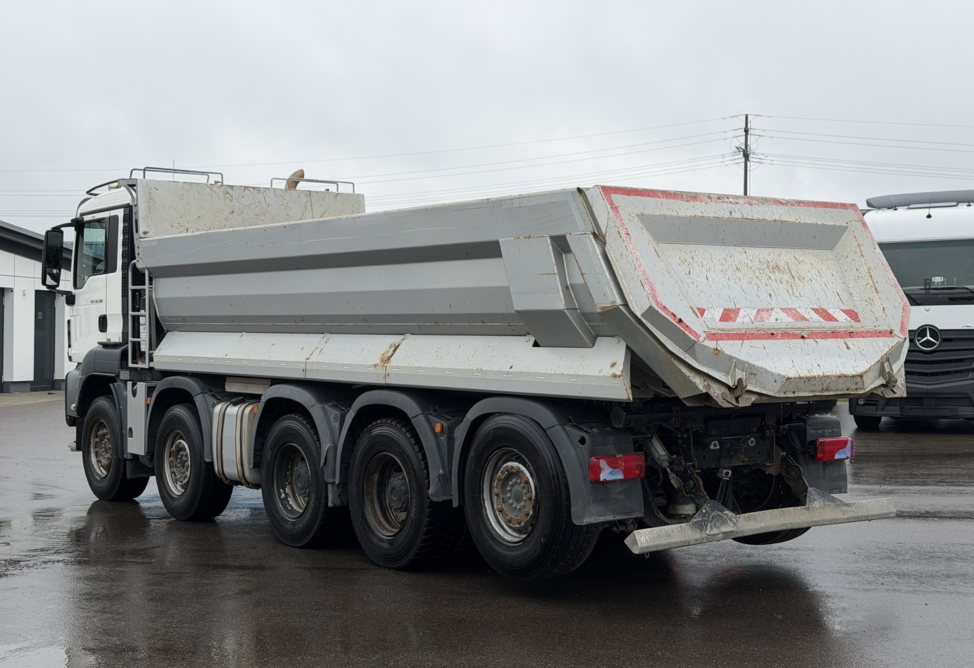 MOTO6625_3022794 vehicle image