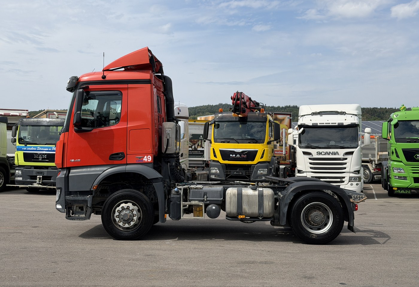 MOTO6625_3017449 vehicle image
