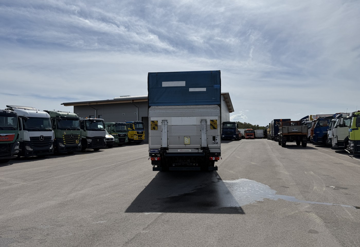 MOTO6625_3021740 vehicle image