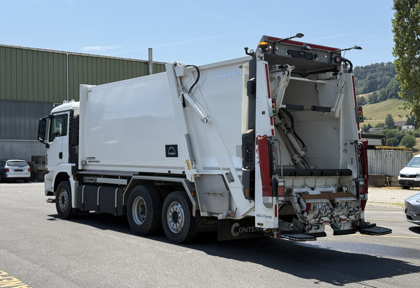 MOTO6625_3005625 vehicle image