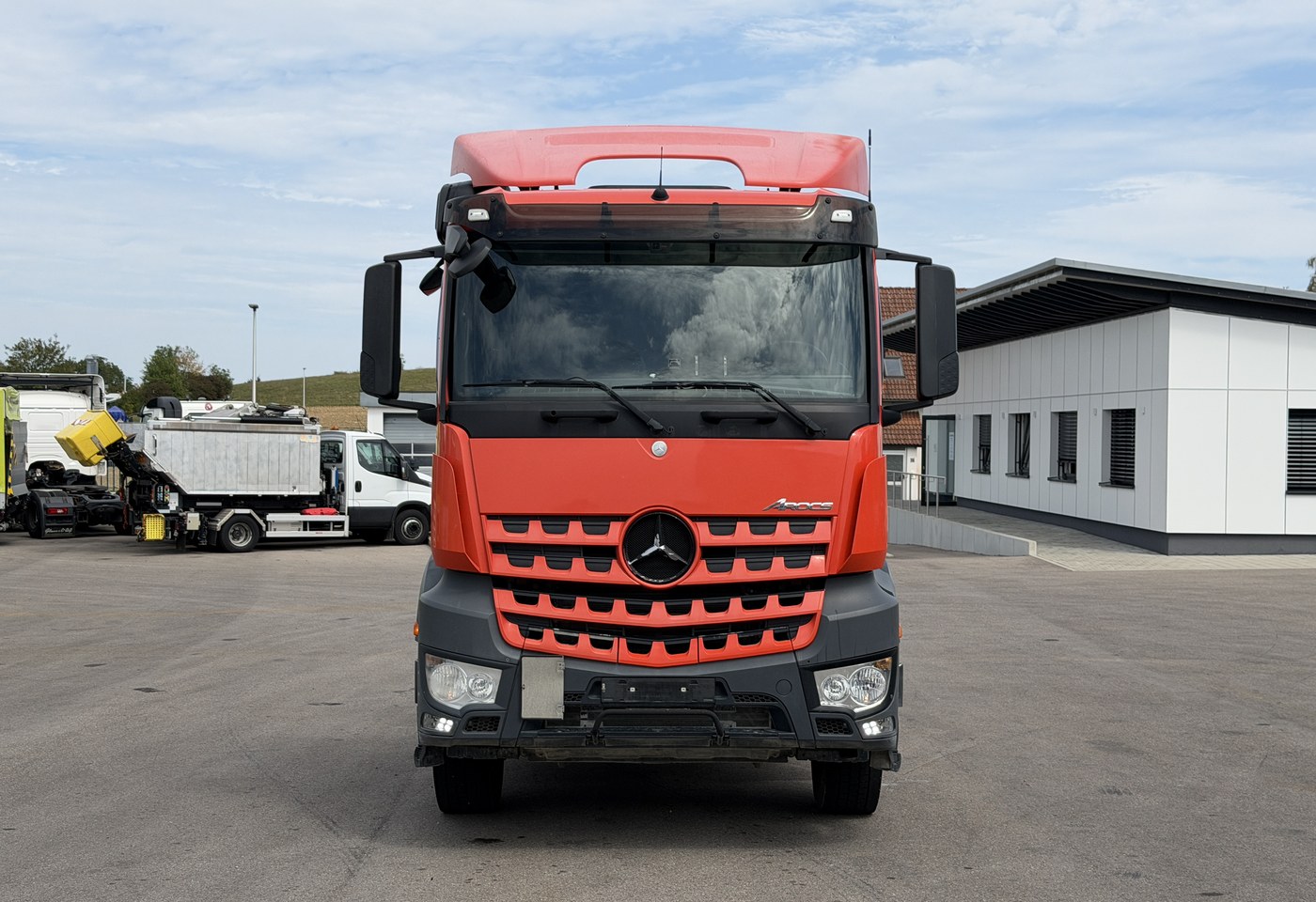 MOTO6625_3017449 vehicle image