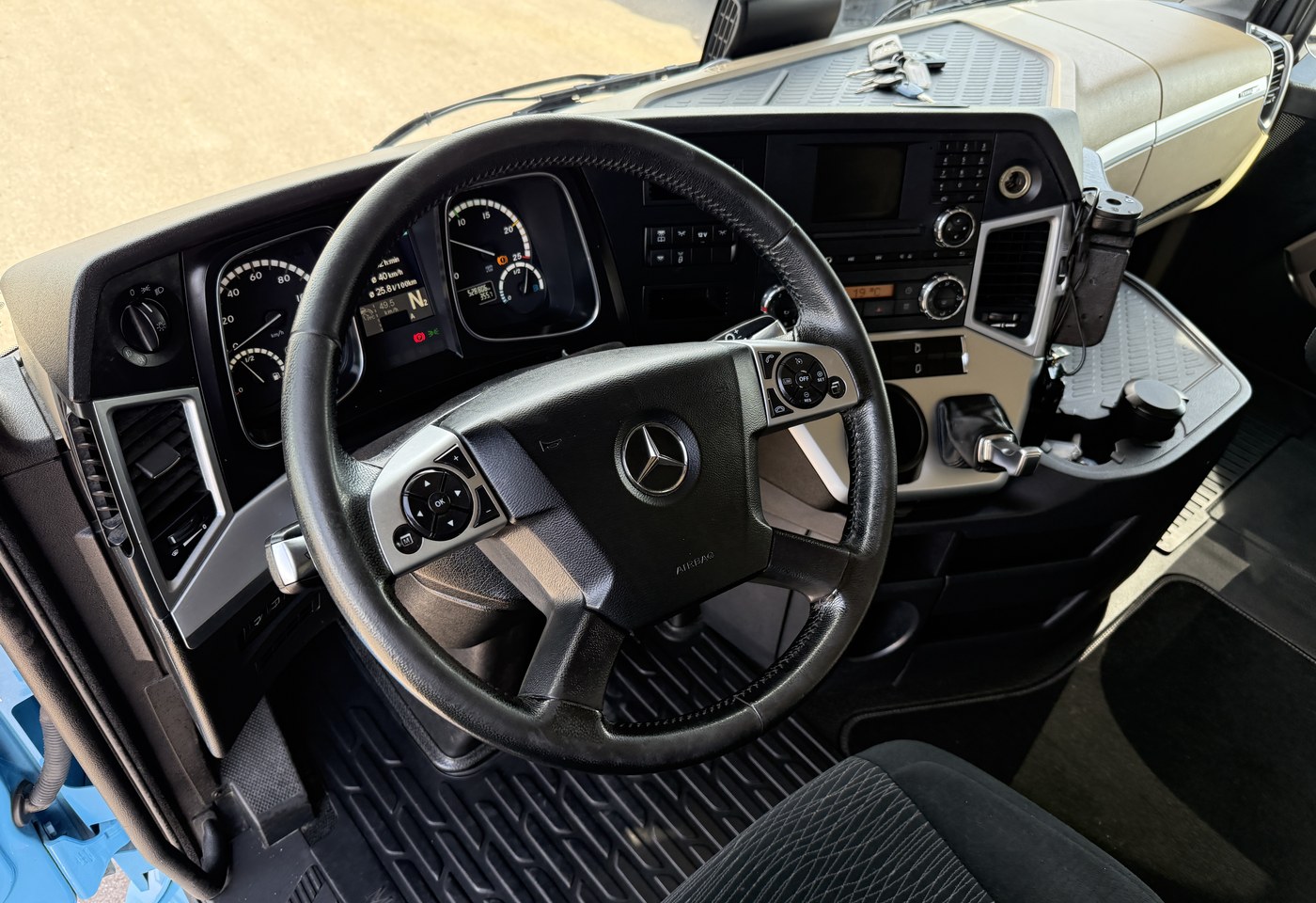 MOTO6625_3021740 vehicle image