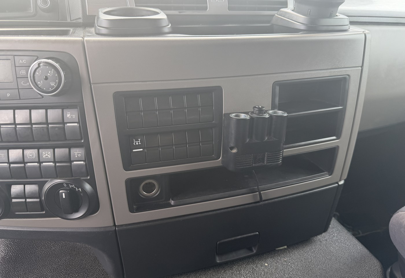 MOTO6625_3013979 vehicle image