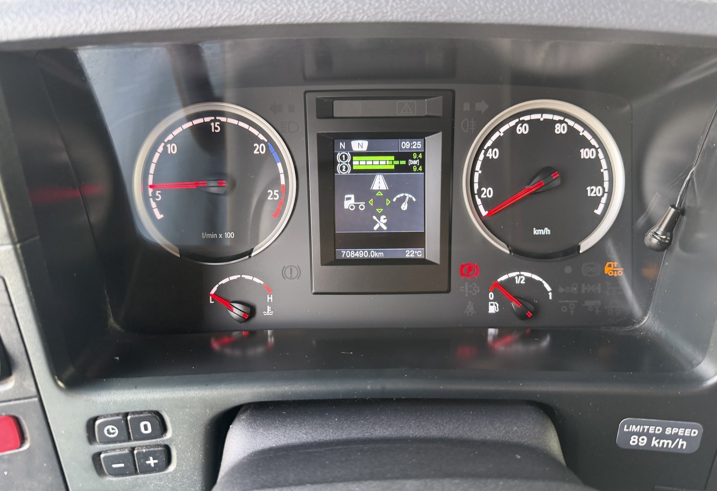 MOTO6625_3022796 vehicle image