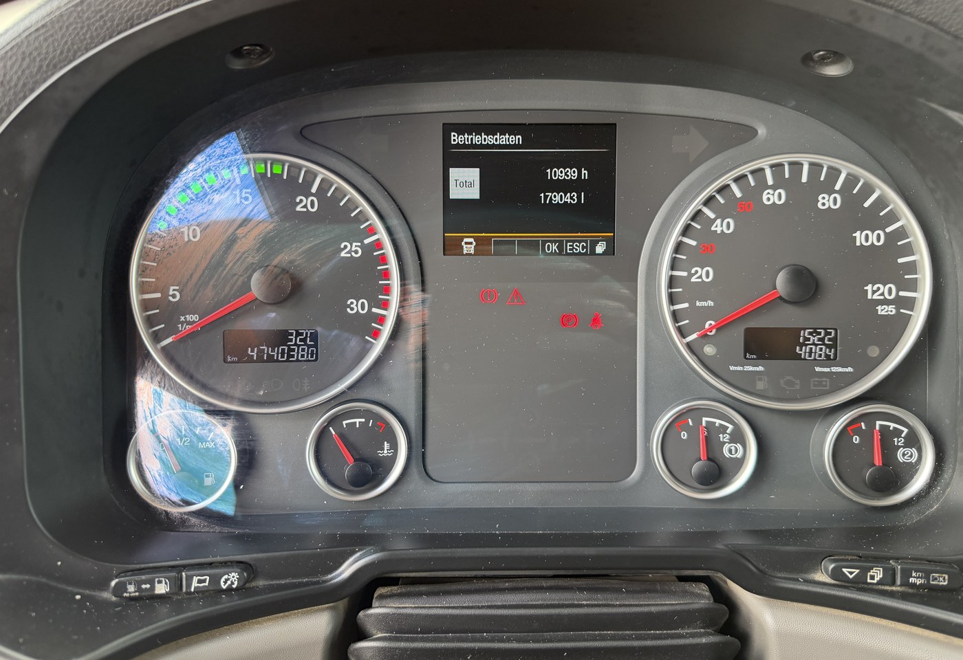 MOTO6625_3013979 vehicle image