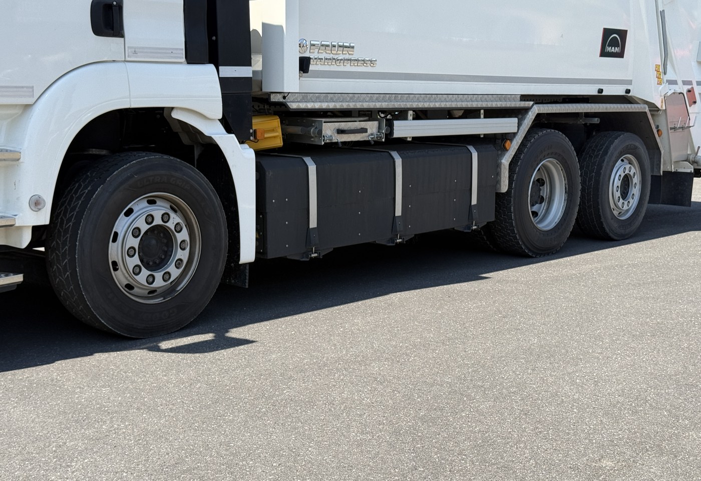 MOTO6625_3005625 vehicle image