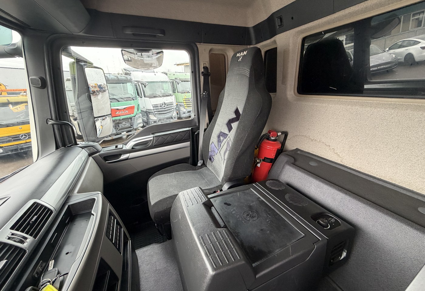 MOTO6625_3022794 vehicle image