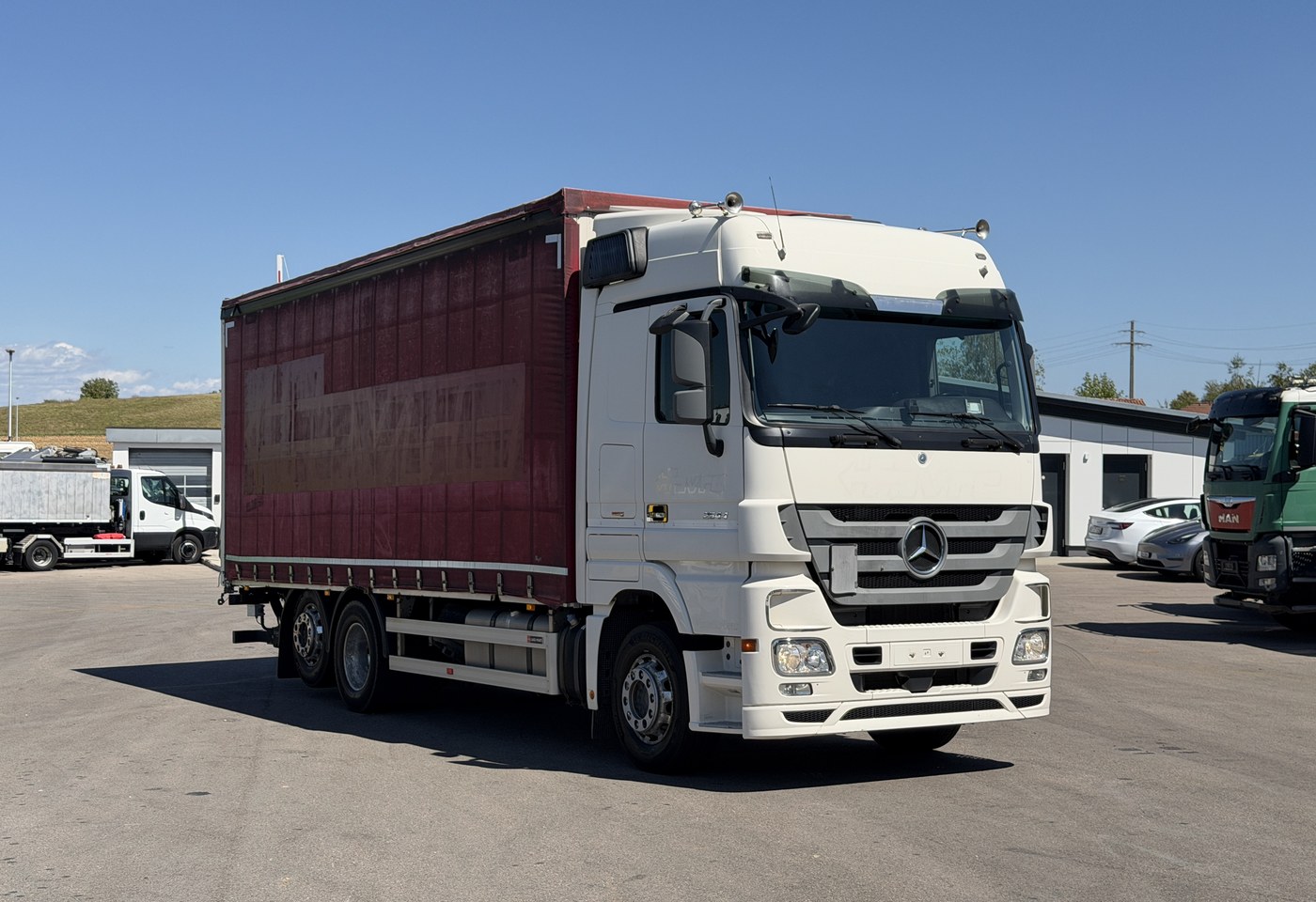 MOTO6625_3013550 vehicle image