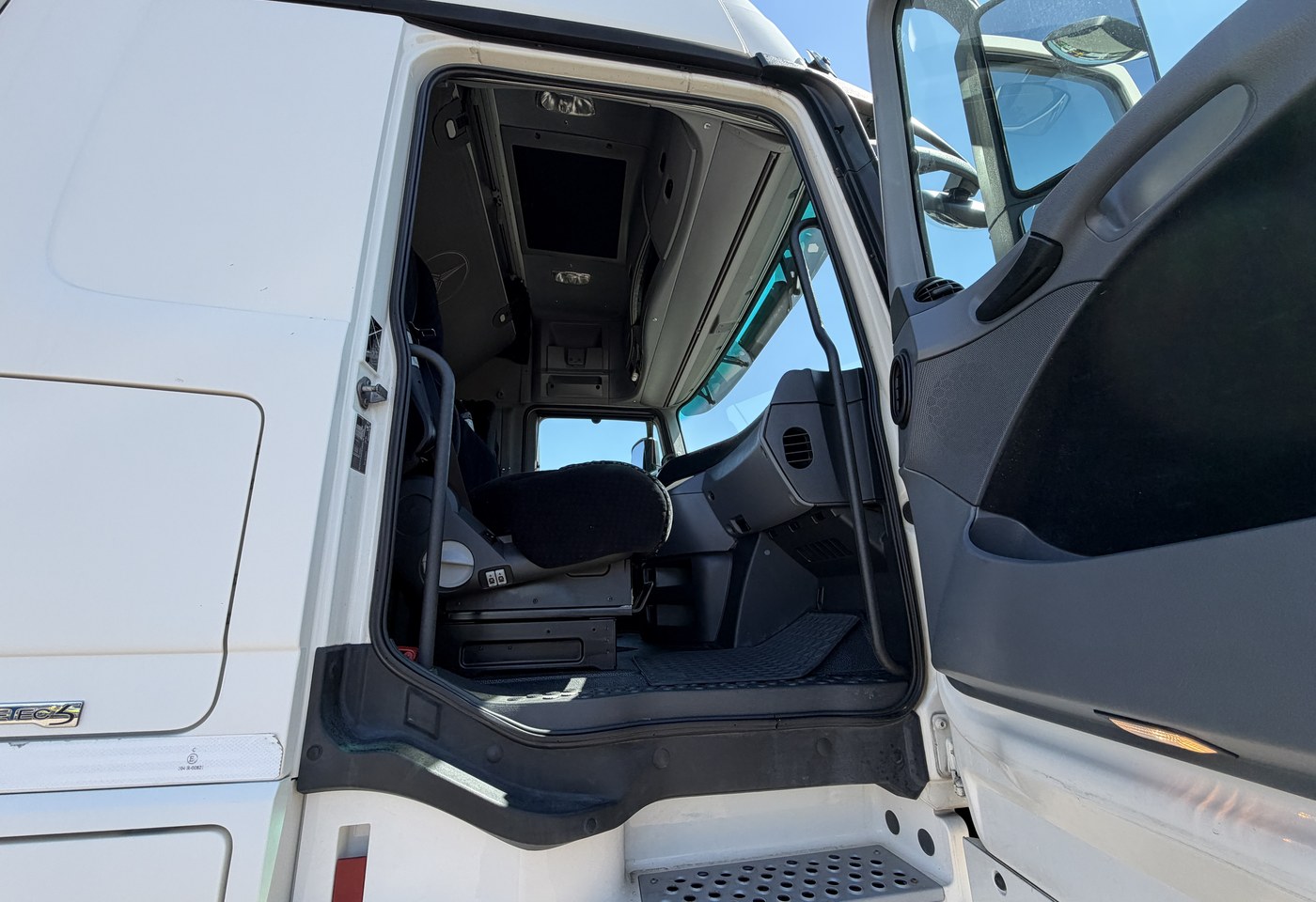MOTO6625_3013550 vehicle image