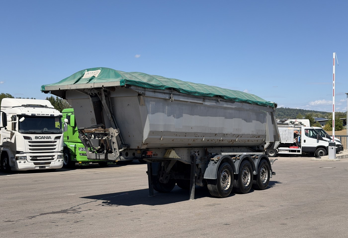 MOTO6625_3013336 vehicle image