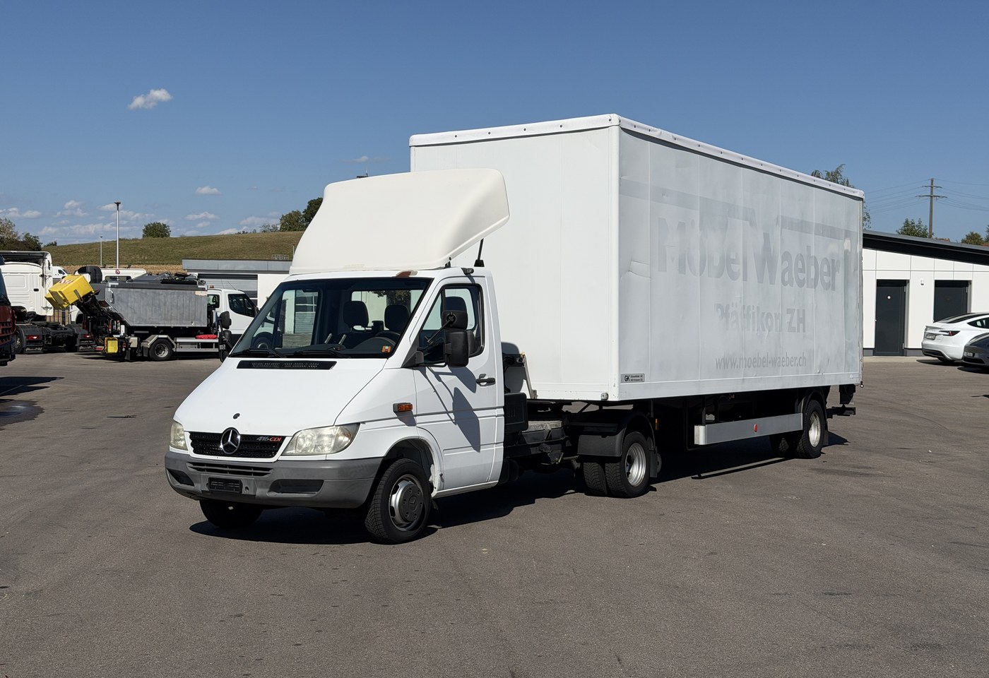 MOTO6625_3016341 vehicle image