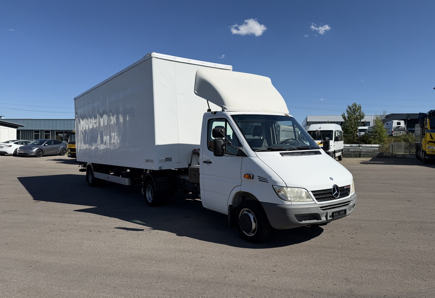 MOTO6625_3016341 vehicle image