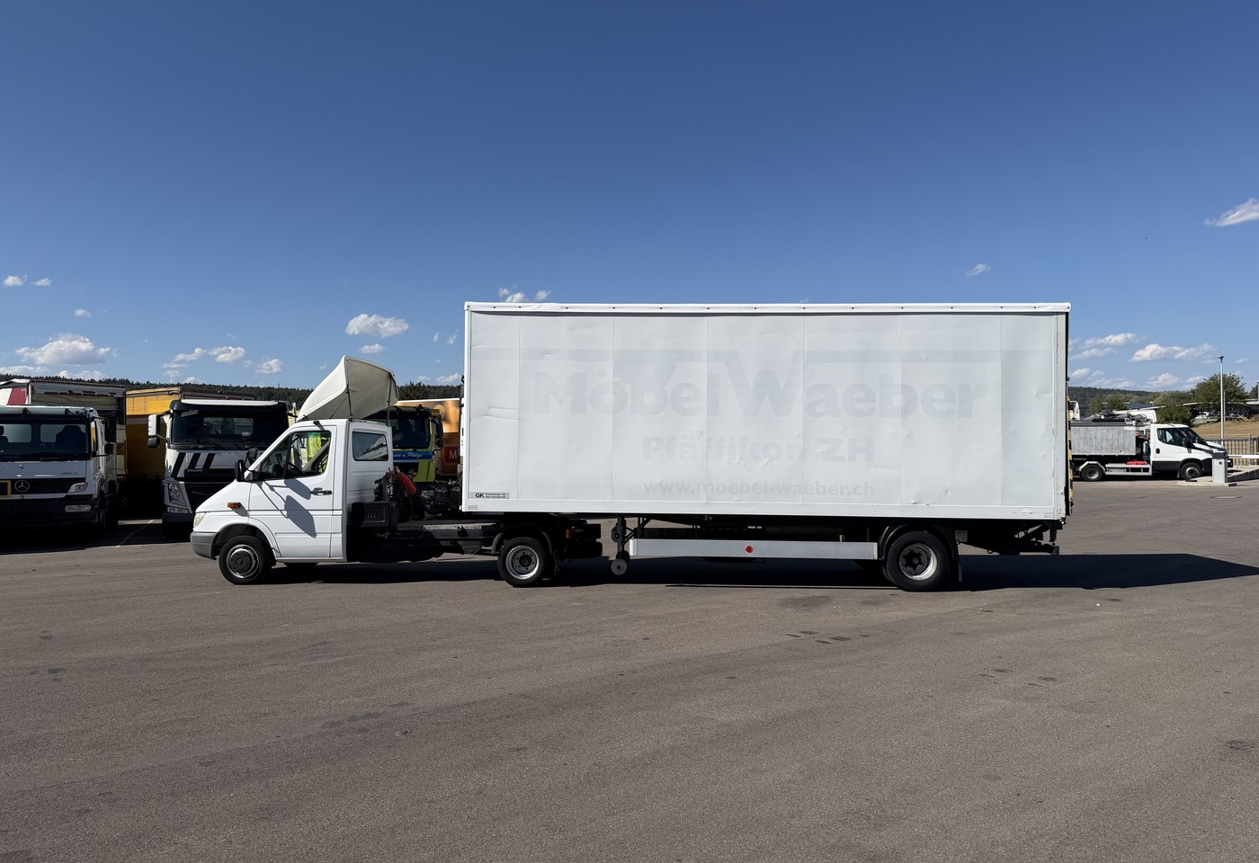 MOTO6625_3016341 vehicle image
