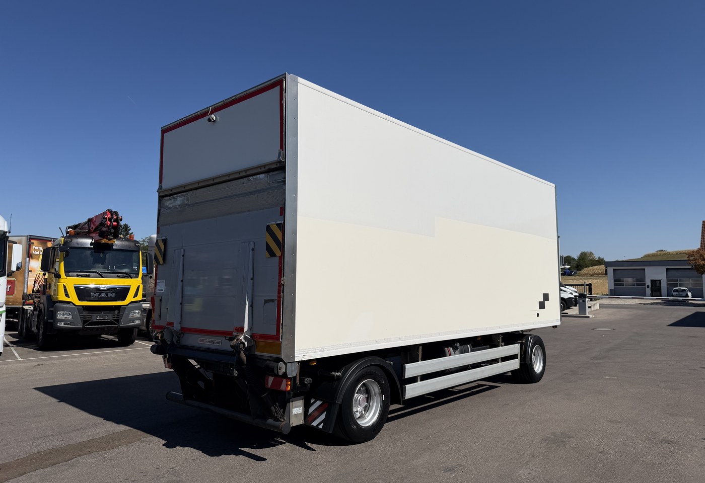 MOTO6625_3007039 vehicle image