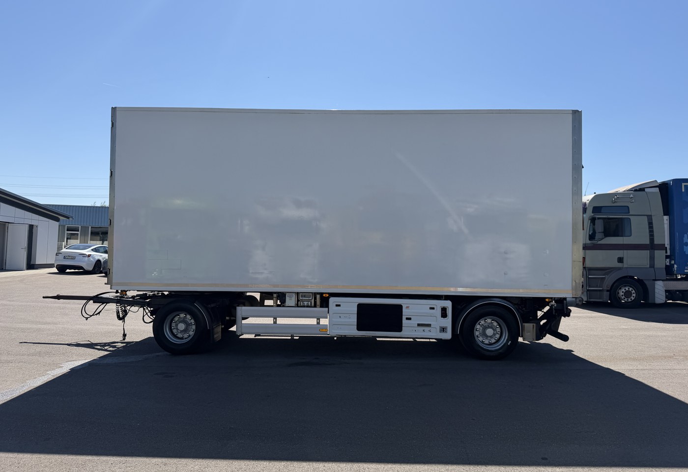 MOTO6625_3007039 vehicle image
