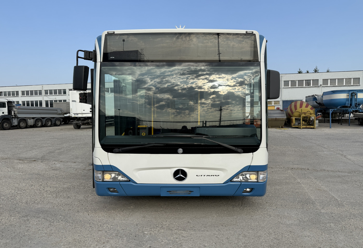 MOTO6625_2995846 vehicle image
