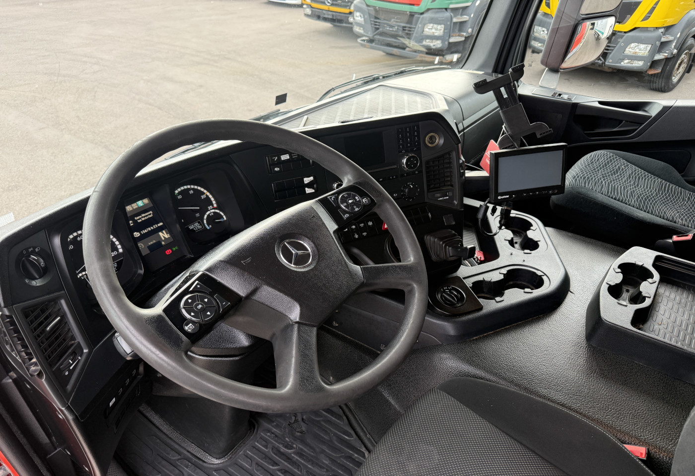 MOTO6625_2999823 vehicle image