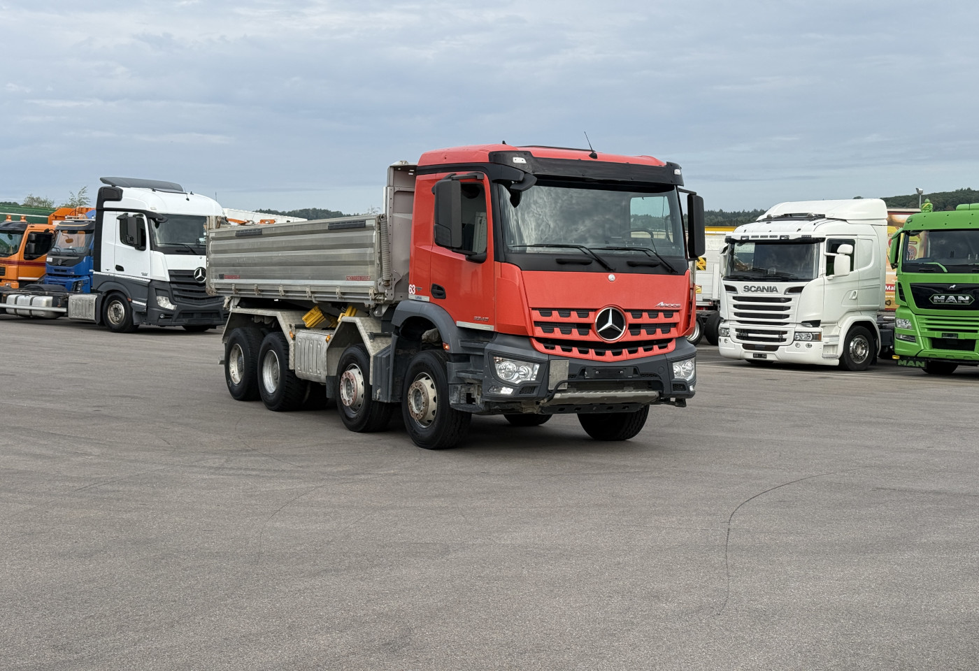 MOTO6625_2999823 vehicle image