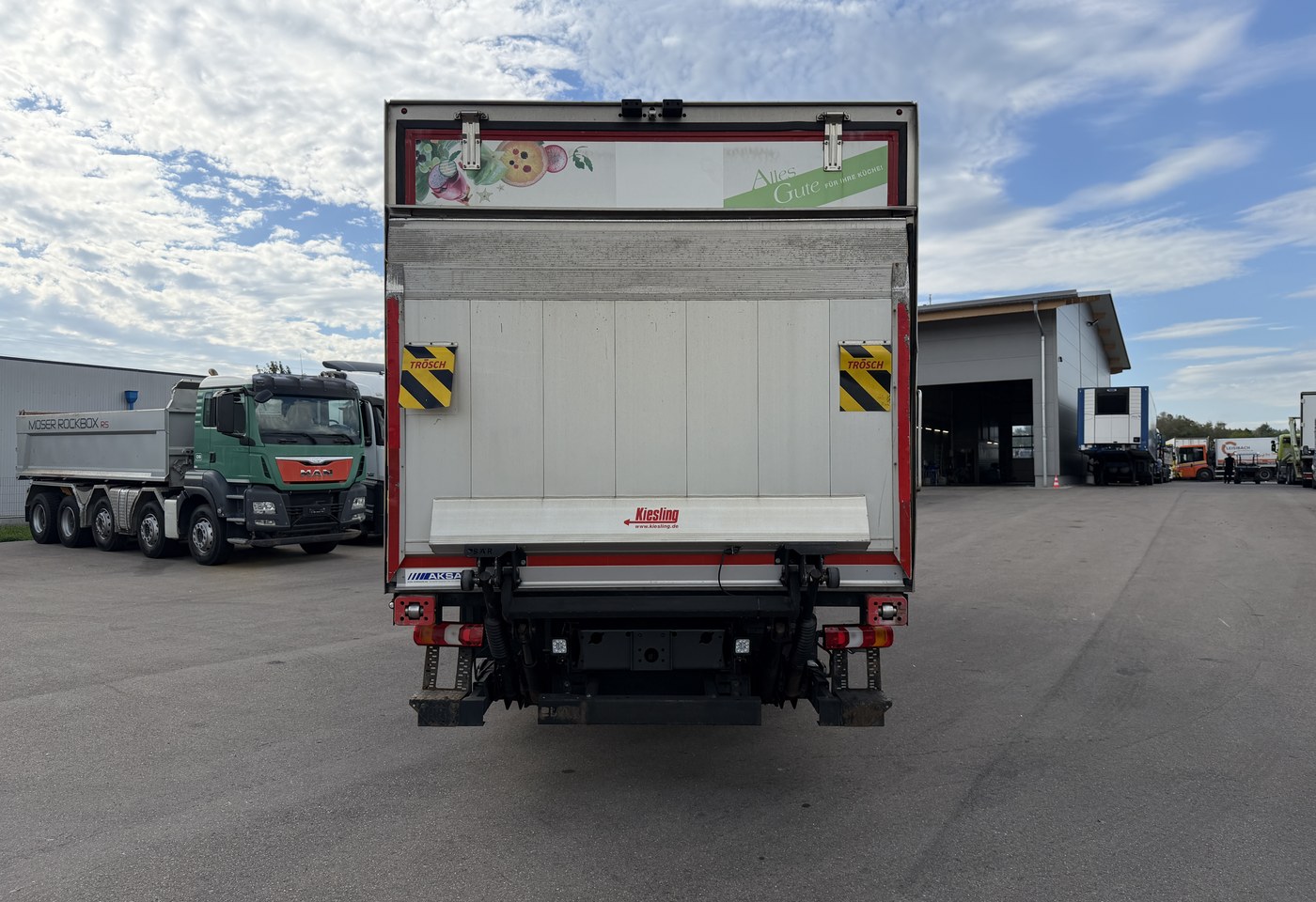 MOTO6625_3041592 vehicle image