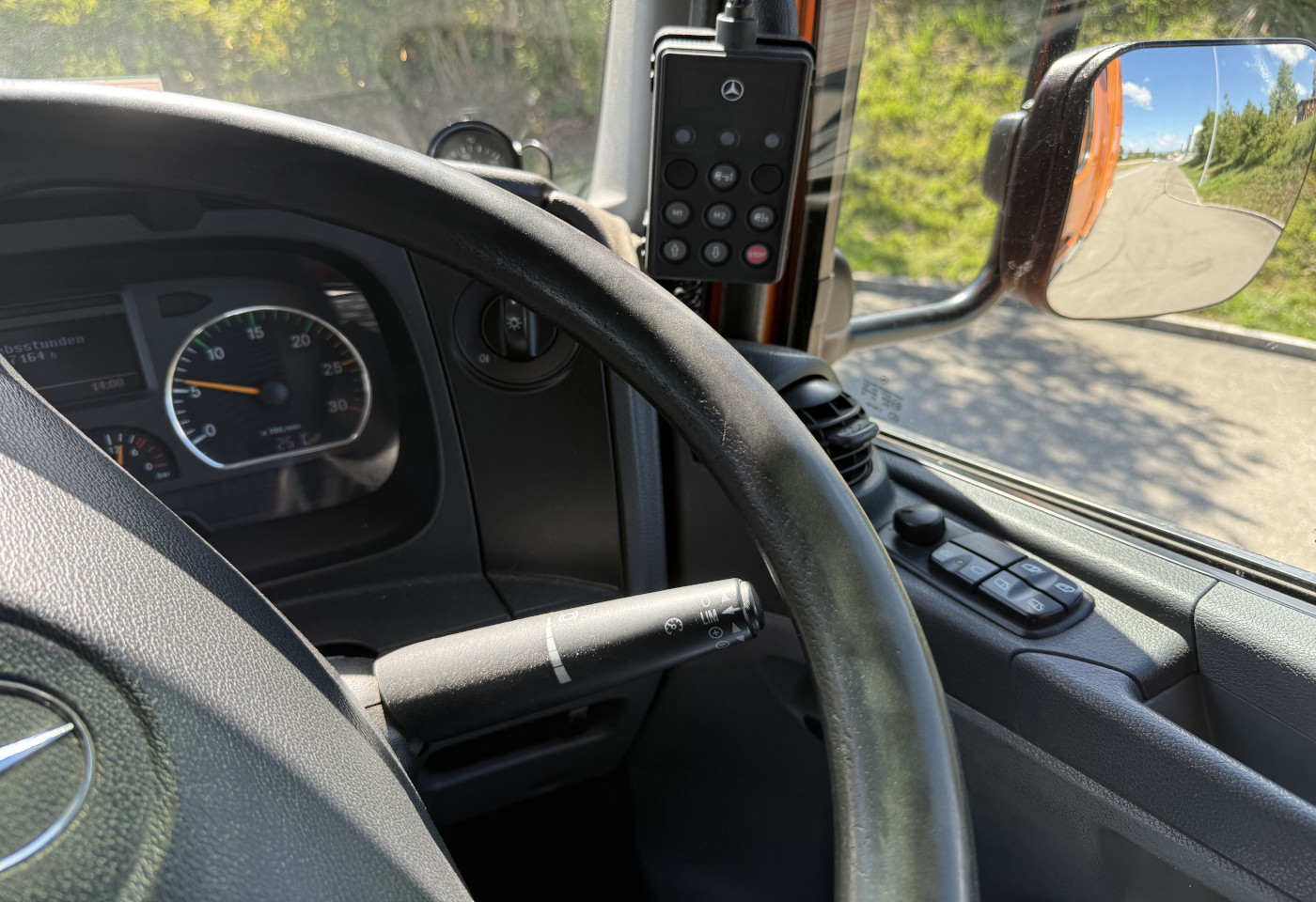 MOTO6625_3026463 vehicle image