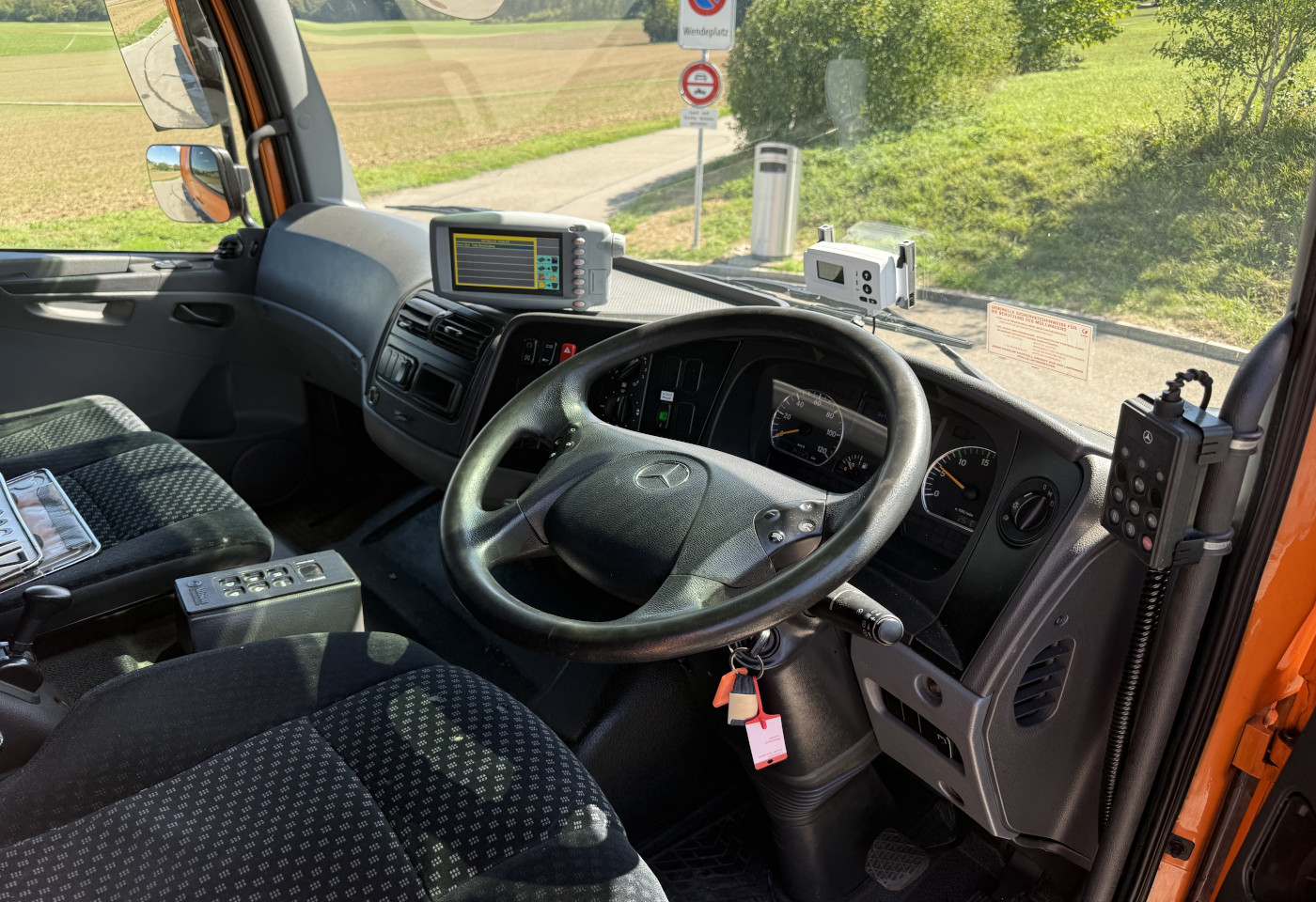 MOTO6625_3026463 vehicle image