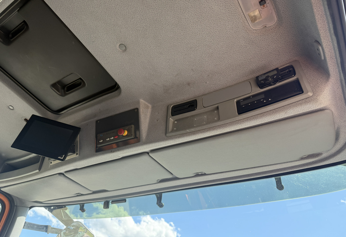 MOTO6625_3026463 vehicle image