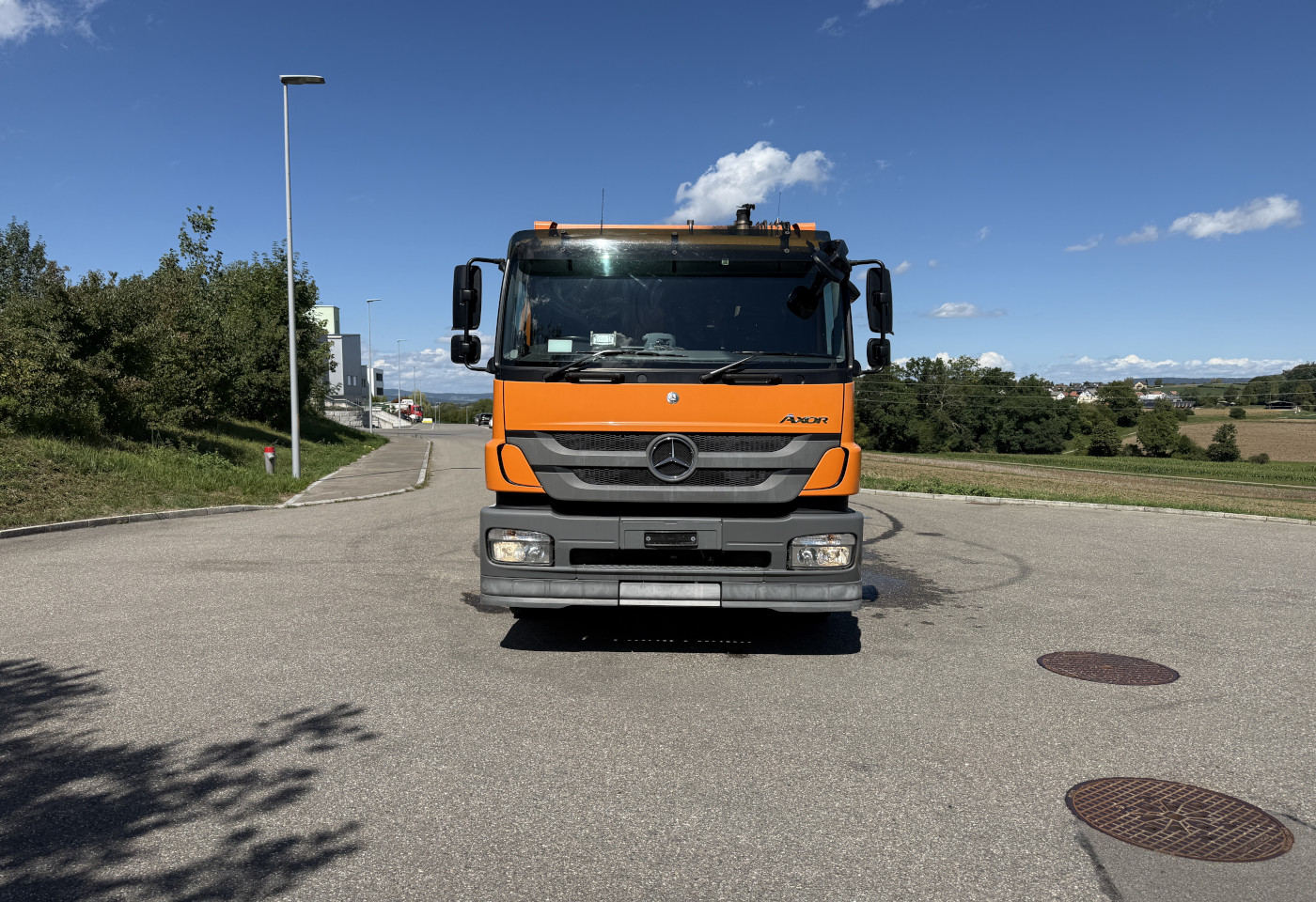 MOTO6625_3026463 vehicle image