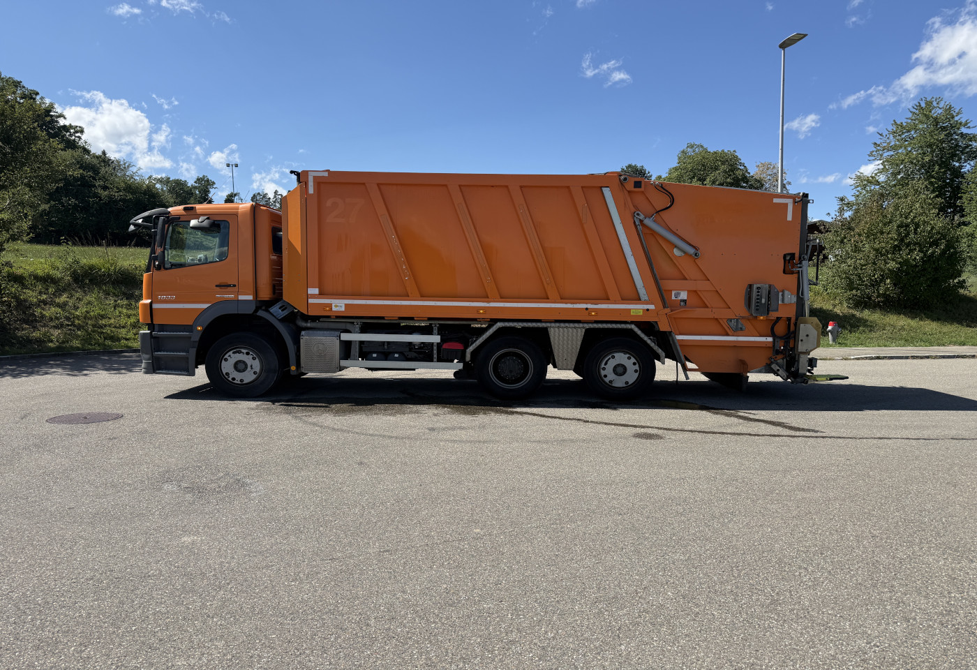 MOTO6625_3026463 vehicle image