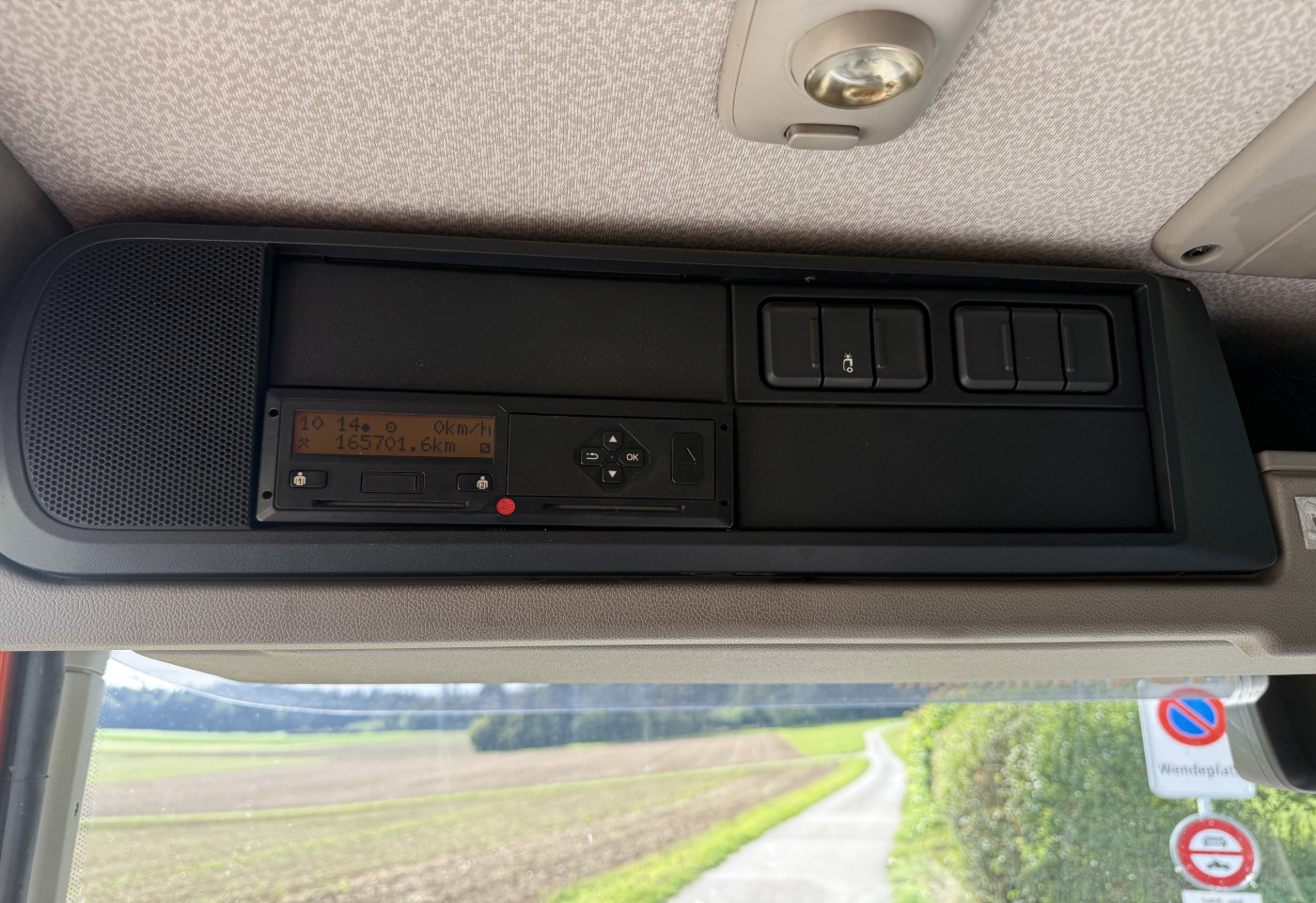 MOTO6625_3027516 vehicle image