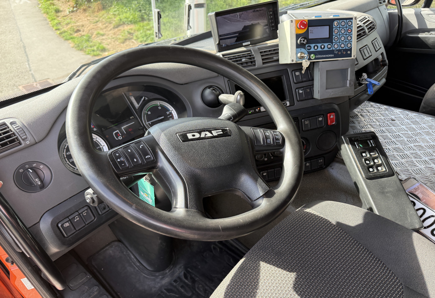 MOTO6625_3027516 vehicle image