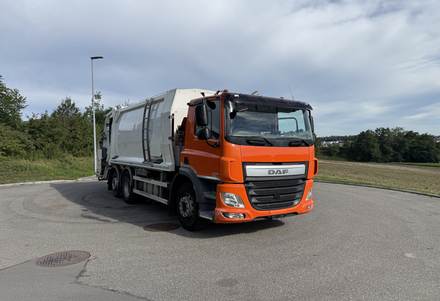 MOTO6625_3027516 vehicle image