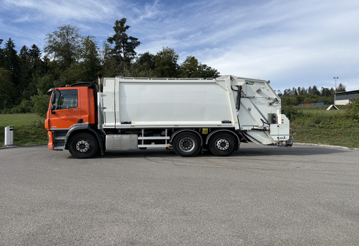 MOTO6625_3027516 vehicle image