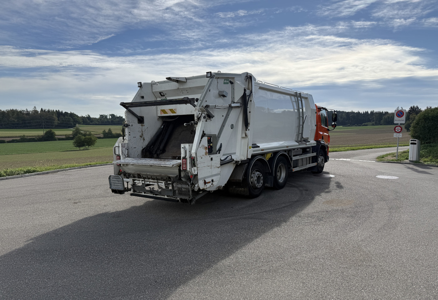 MOTO6625_3027516 vehicle image