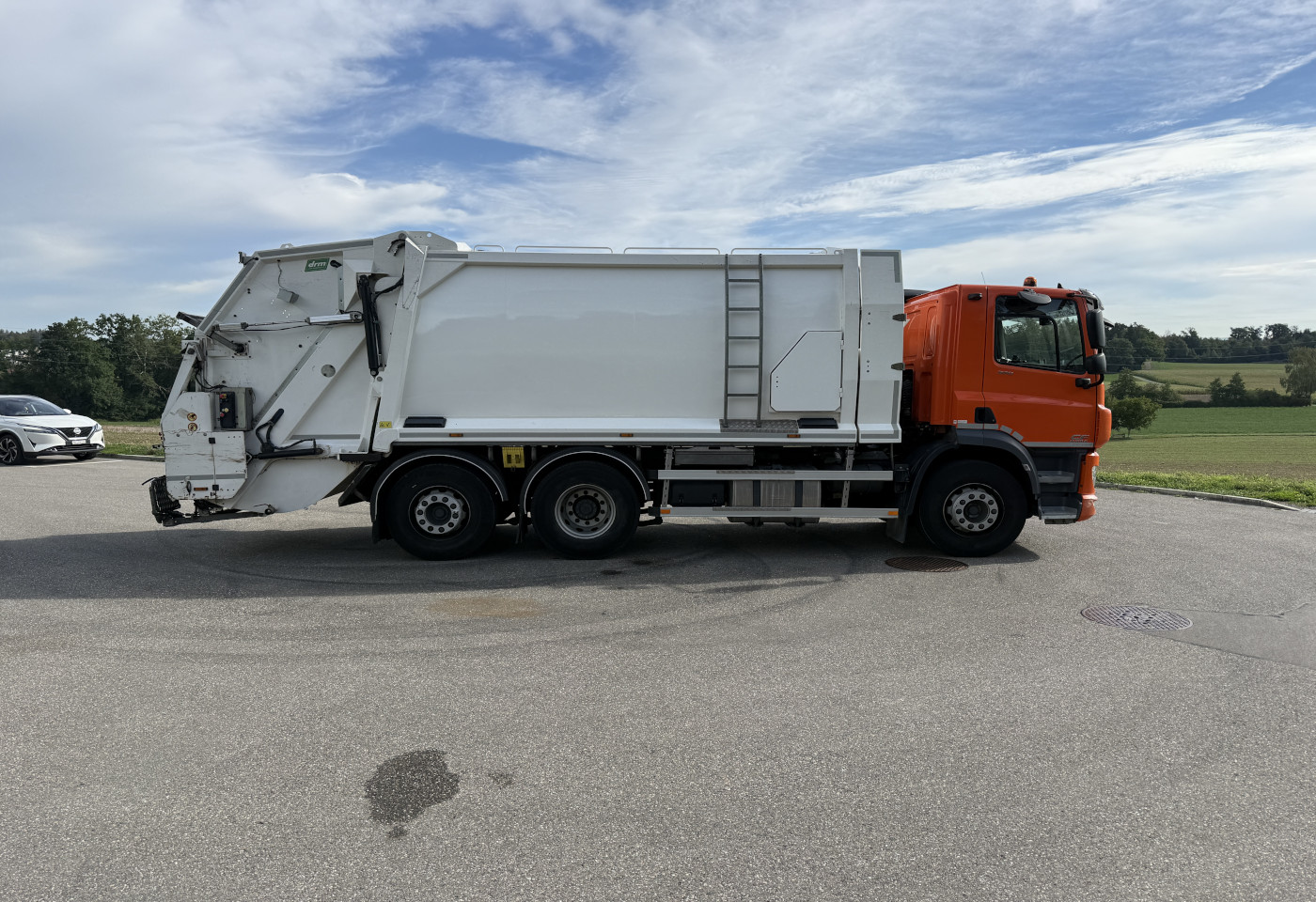 MOTO6625_3027516 vehicle image