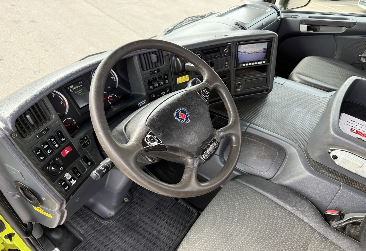 MOTO6625_3041572 vehicle image