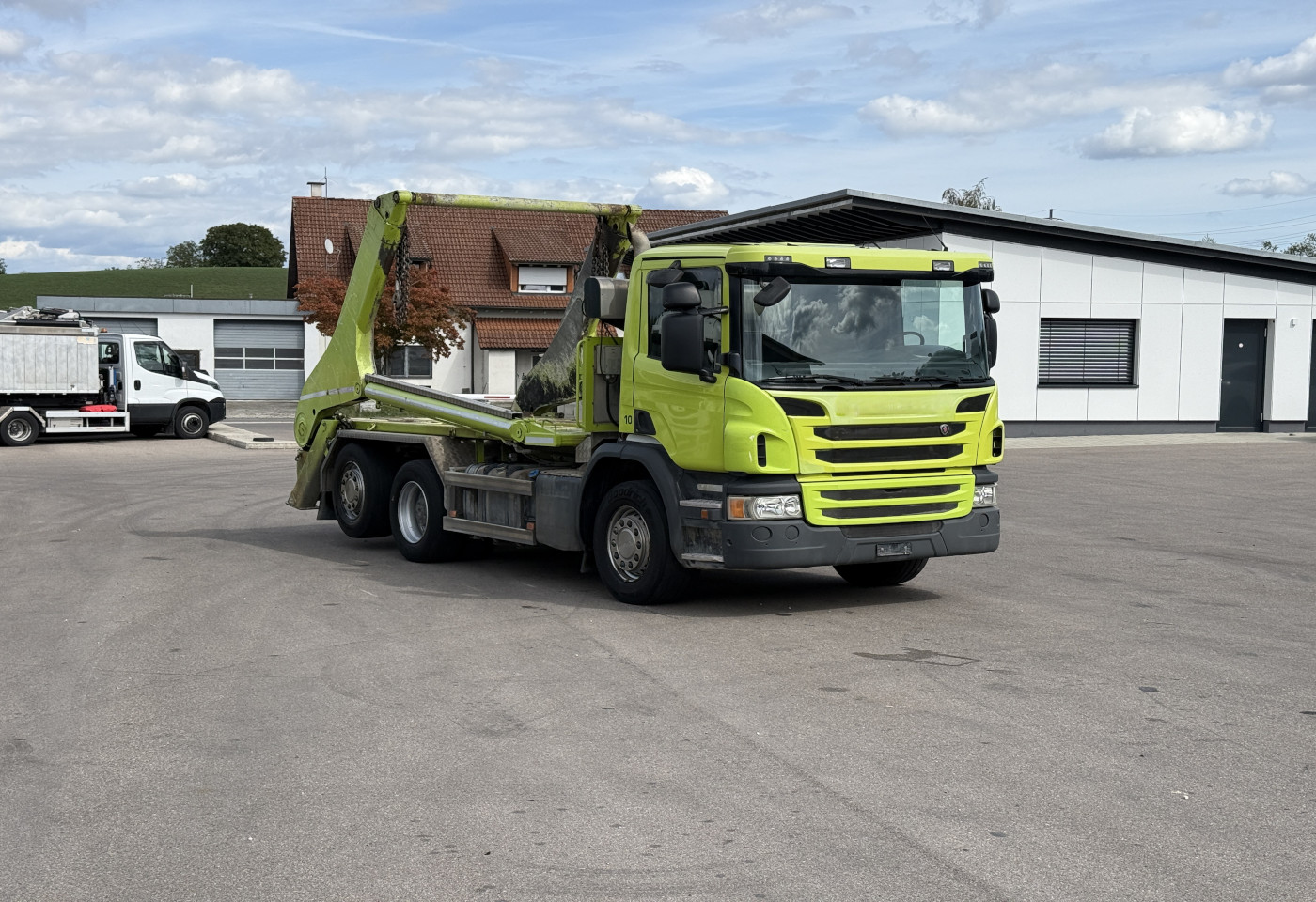 MOTO6625_3041572 vehicle image